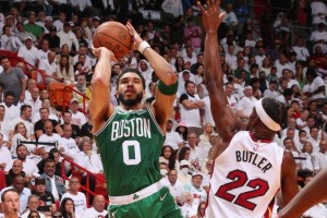 NBA热火终场绝杀凯尔特人终结对手七连胜