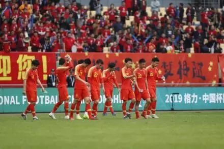  法甲纪律委员会对马赛球迷冲突事件作出重罚  